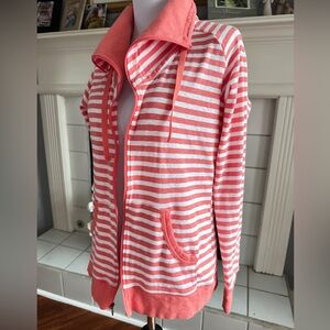 Columbia women’s lightweight, cowl neck full zip jacket sz m